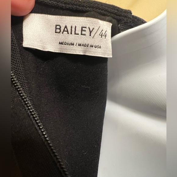 Bailey 44 faux leather top size M - Picture 4 of 4